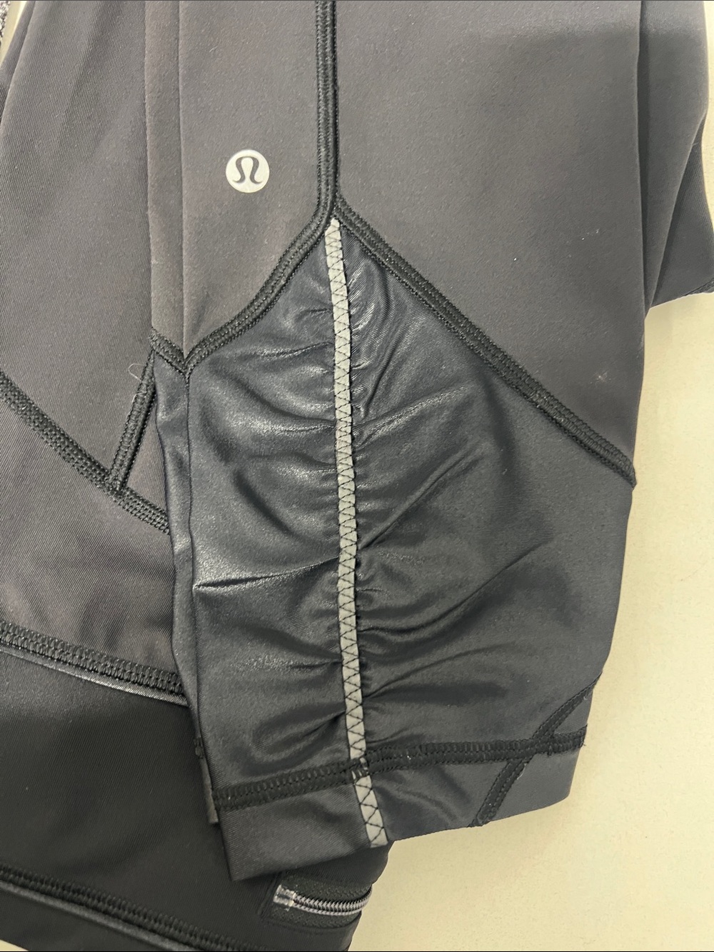 Women's Lululemon Leggings Lot of 3 Size 6 Black Gray - Picture 6 of 16